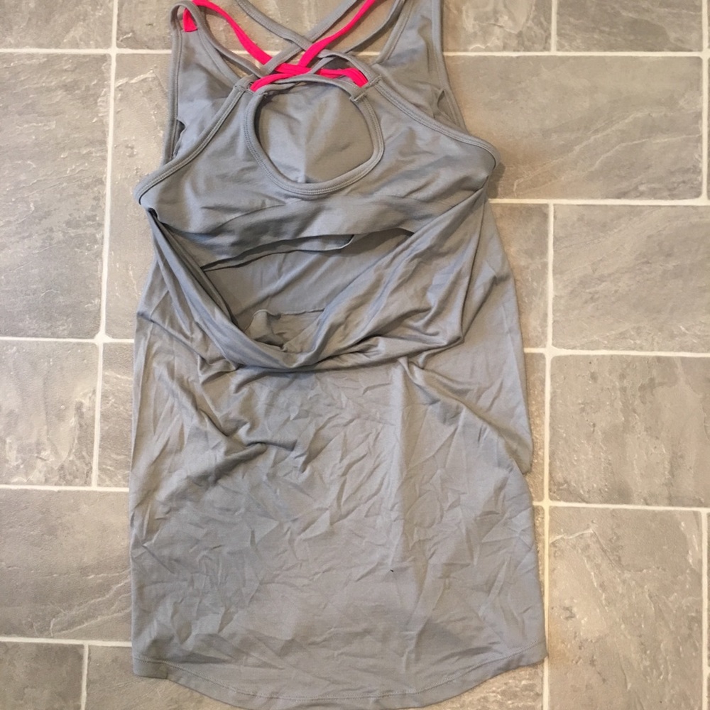 Work out top - Picture 3 of 5